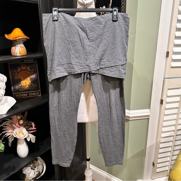 CAbi Heather Gray Skirted Leggings – Size M - Picture 2 of 9